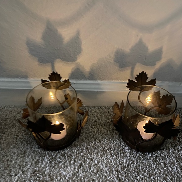 Metal and glass Set of Fall Leaf Candle Holders with led candles - Picture 2 of 7